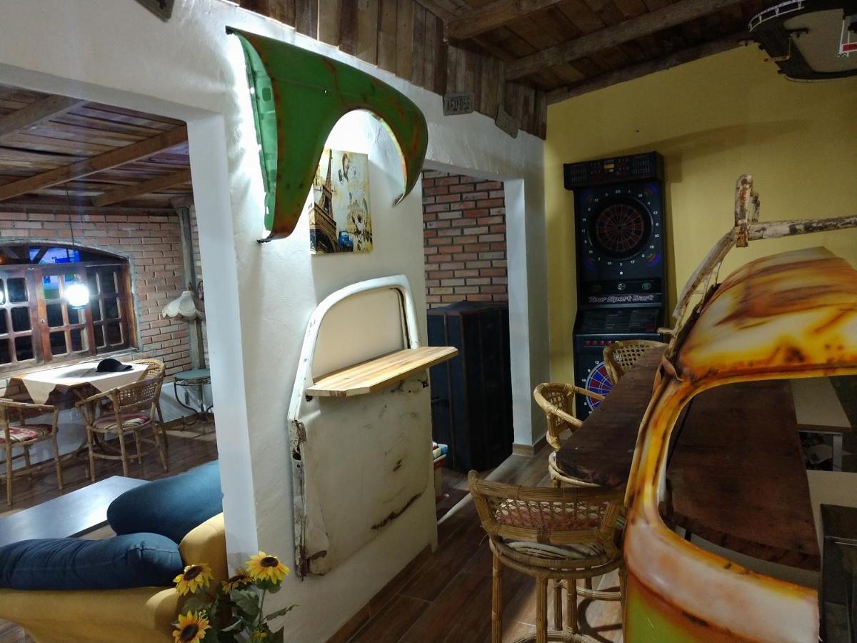 Space 4 U - Hotel Boutique Tematico - Aeroporto São José dos Pinhais Buitenkant foto